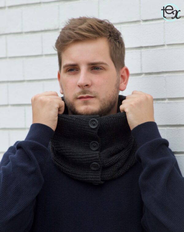 Black Scarf